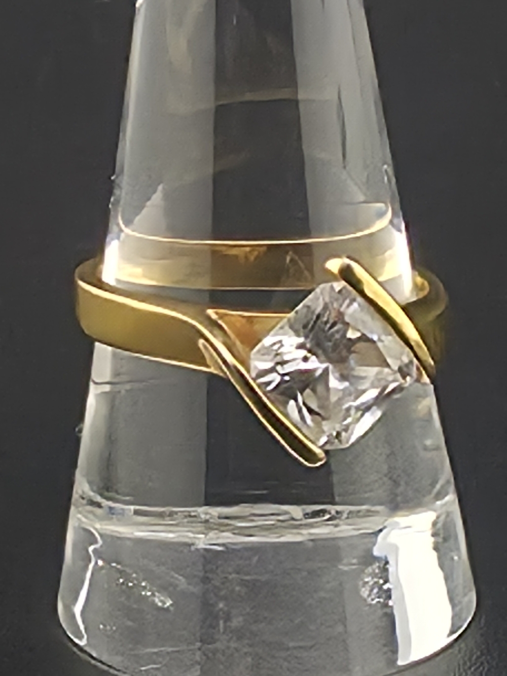 Vintage 80s Modernist Cubic Zirconia Solitaire Modernist Engagement Ring Sz9